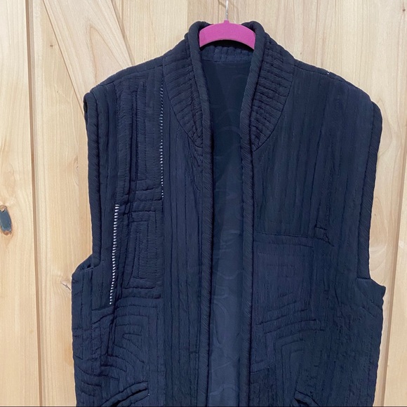 Kiss of the Wolf Quilt Silk Vest Sz M Art To Wear - Picture 2 of 13